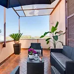 Terrace With A View Of شقة روما