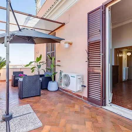 Appartamento Terrace With A View Of *